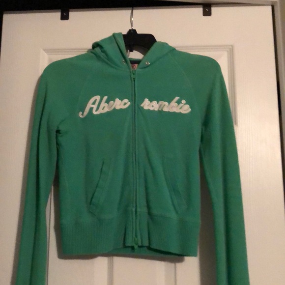 Abercrombie & Fitch Tops - Abercrombie sweatshirt
